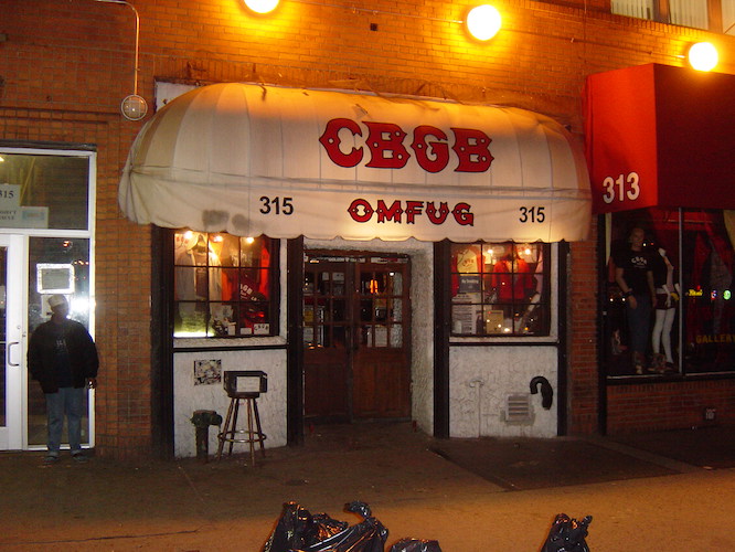 Unseen Photos of CBGBs by DJ Jason