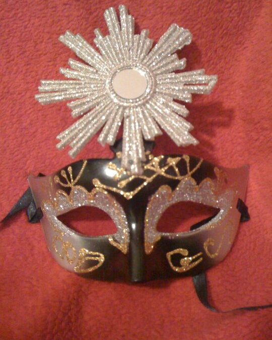Masquerade Masque Giveaways